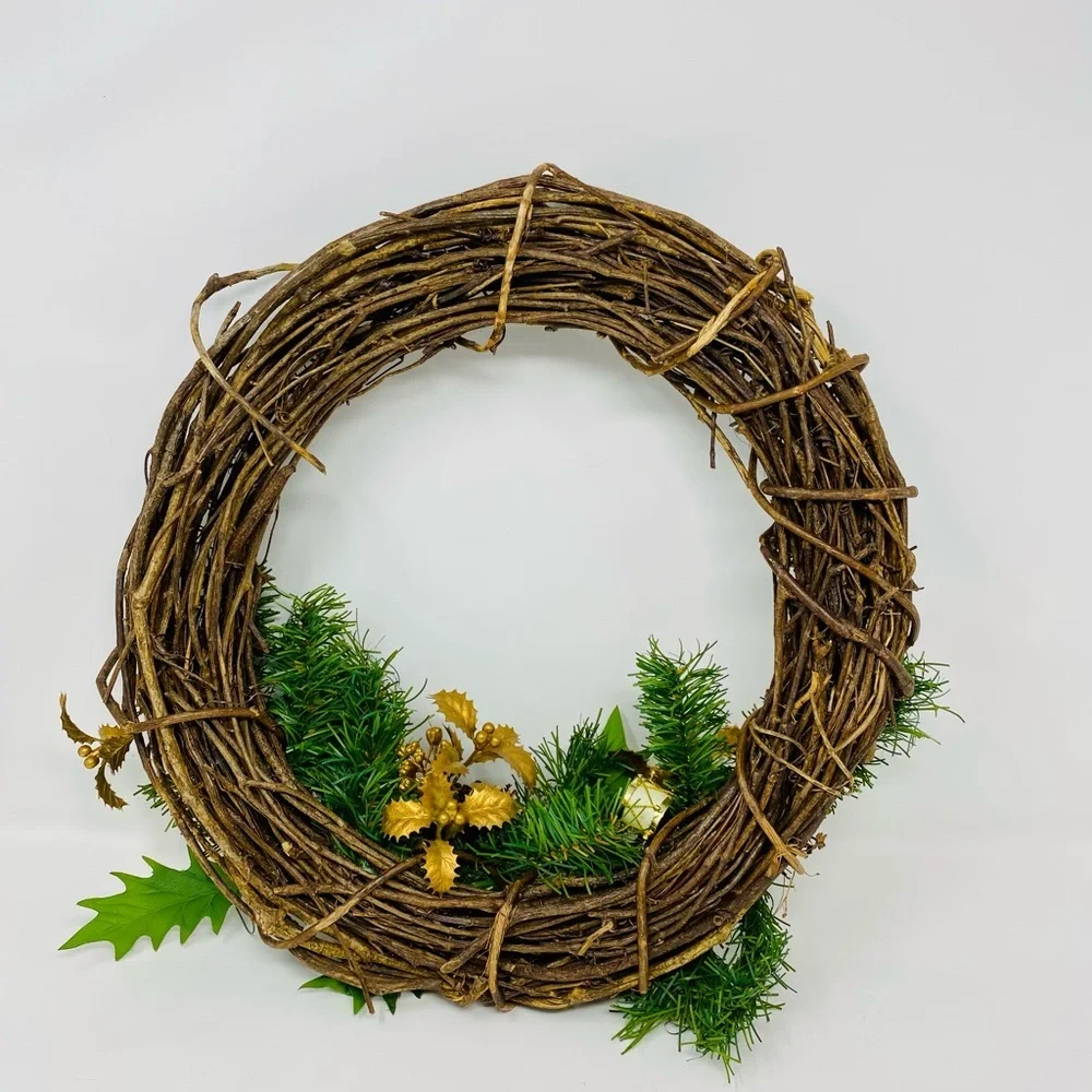 Rustic Holiday Wreath with Greenery and Pinecones
